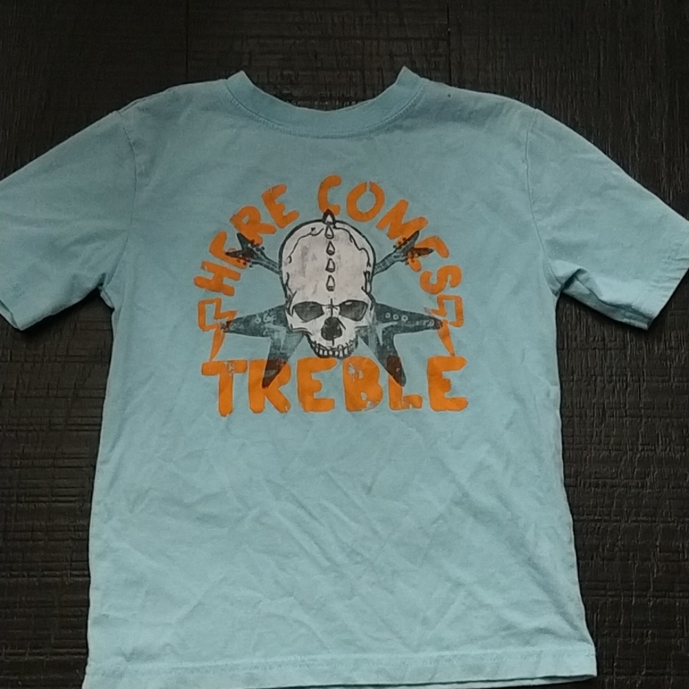 Skull here comes treble t-shirt